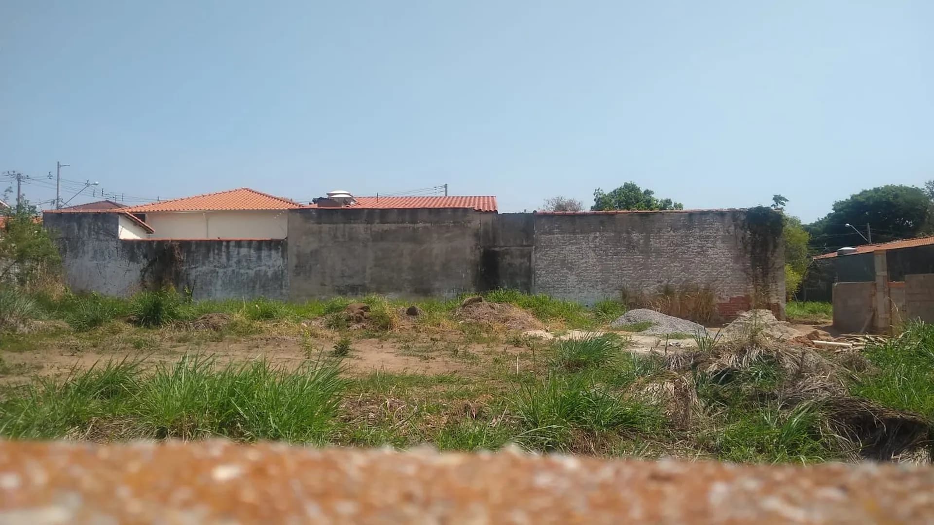 Terreno em Bairro para Venda