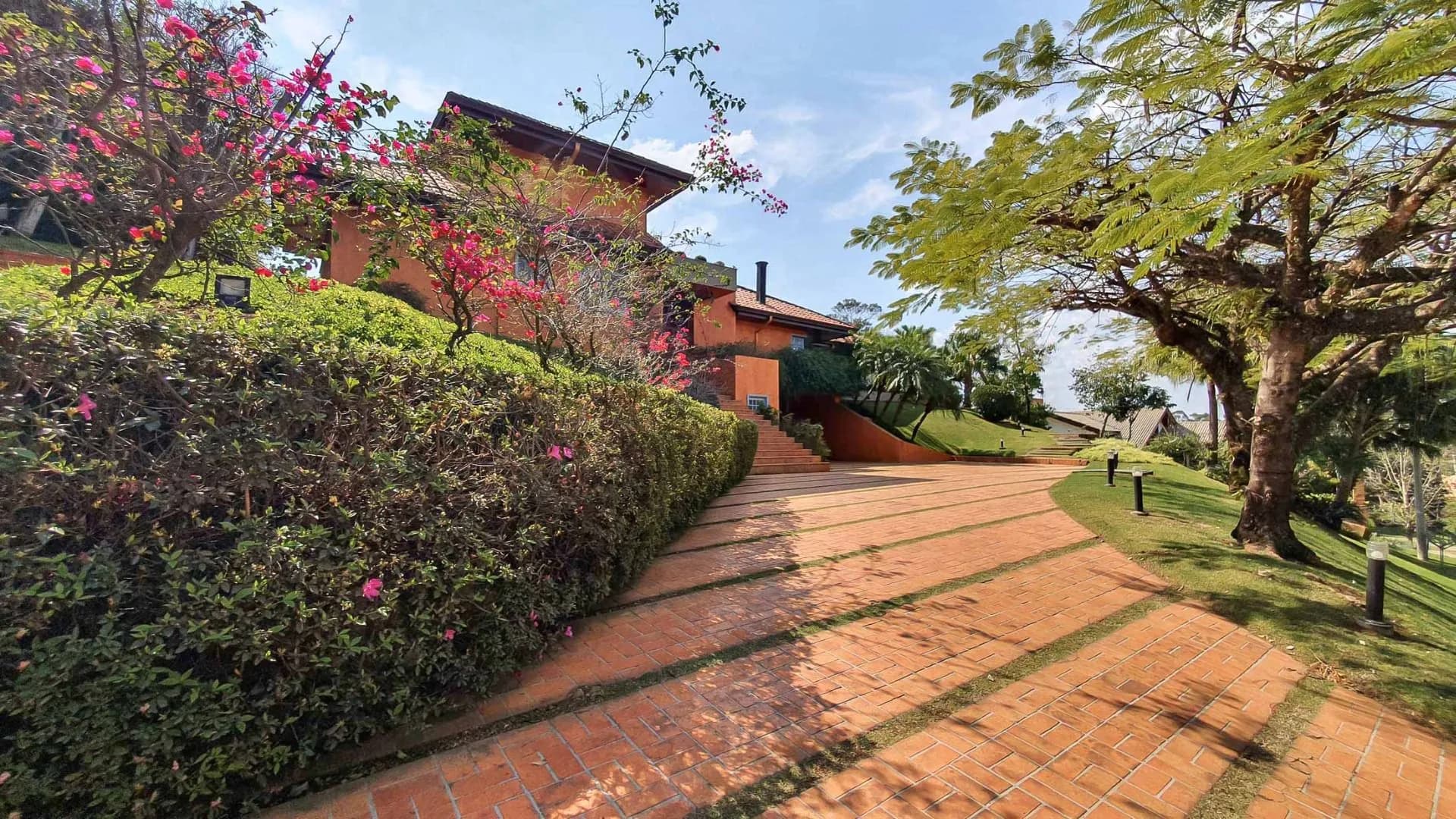 Casa em Condomínio para Venda ou Aluguel