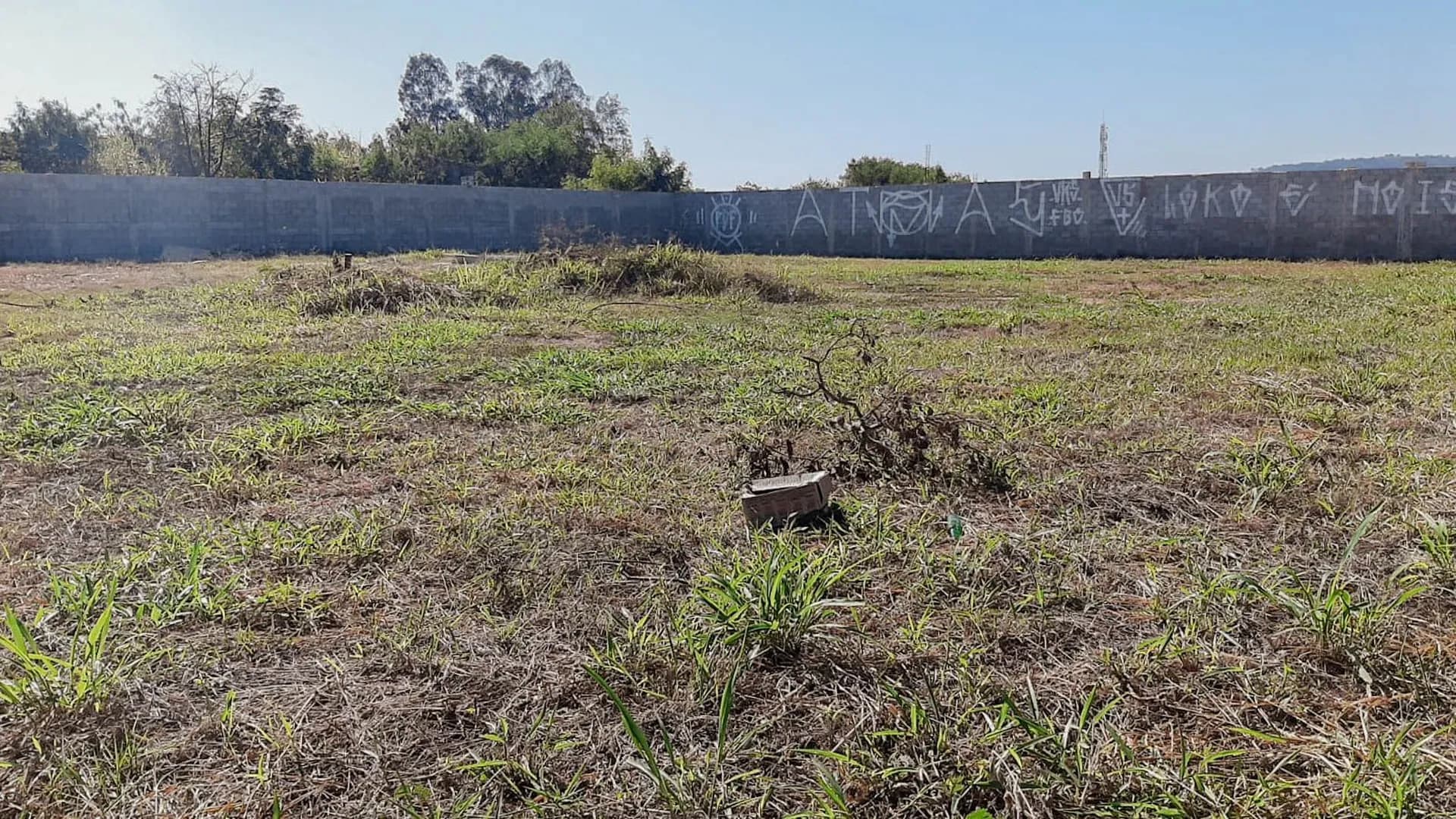 Terreno em Bairro para Venda