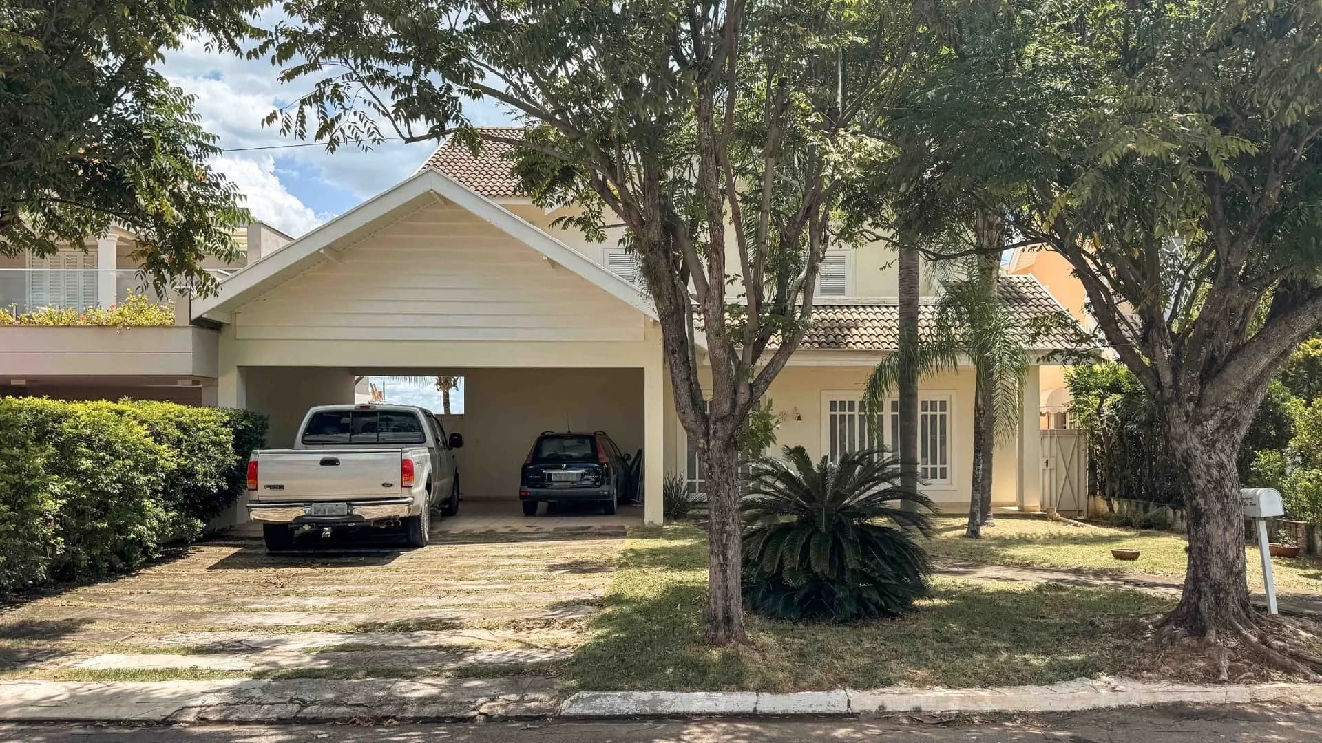 Casa em Condomínio para Venda ou Aluguel