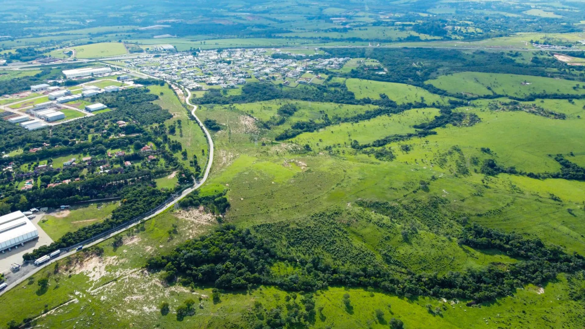 Terreno em Bairro para Venda