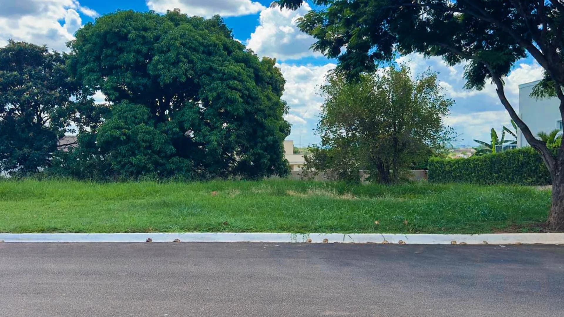 Terreno em Condomínio para Venda