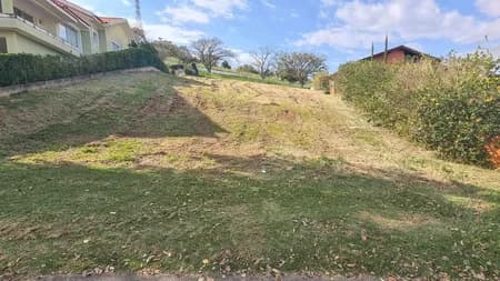Terreno em Bairro para Venda