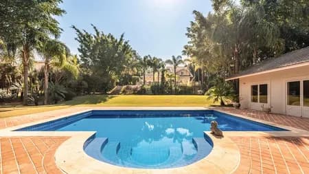 Casa em Condomínio para Venda ou Aluguel