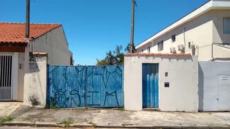 Terreno em Bairro para Venda