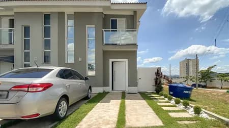 Casa em Condomínio para Venda