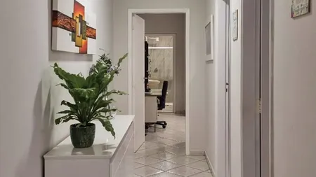 Casa em Bairro para Venda