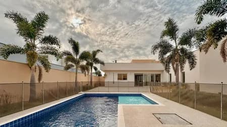 Casa em Condomínio para Venda