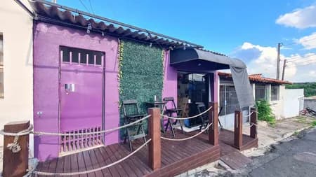 Casa em Bairro para Venda