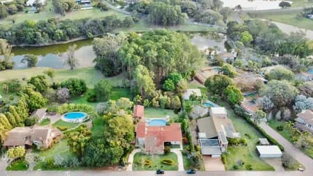 Casa em Condomínio para Venda