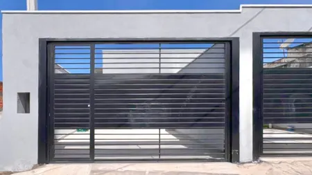 Casa em Bairro para Venda