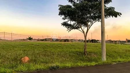 Terreno em Condomínio para Venda