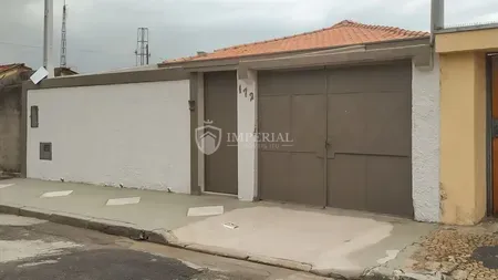 Casa em Bairro para Venda