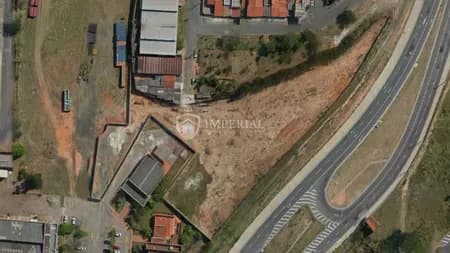 Terreno em Bairro para Venda