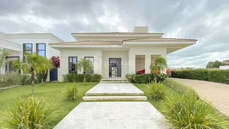 Casa em Condomínio para Venda ou Aluguel