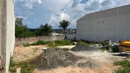 Terreno em Bairro para Venda