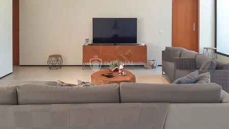 Casa em Condomínio para Aluguel