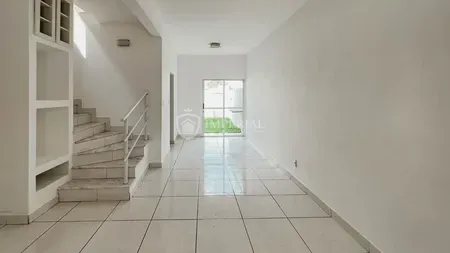 Casa em Condomínio para Venda ou Aluguel