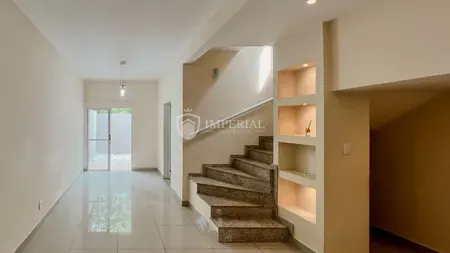 Casa em Condomínio para Aluguel