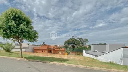 Terreno em Condomínio para Venda