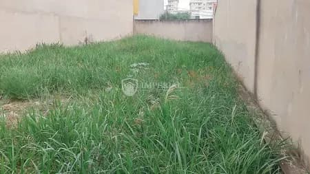 Terreno em Bairro para Venda