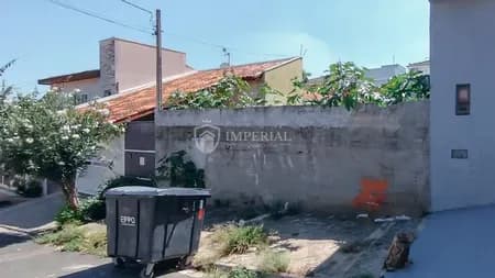 Terreno em Bairro para Venda