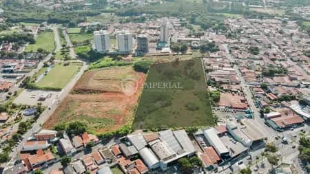 Terreno em Bairro para Venda