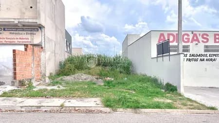 Terreno em Bairro para Venda