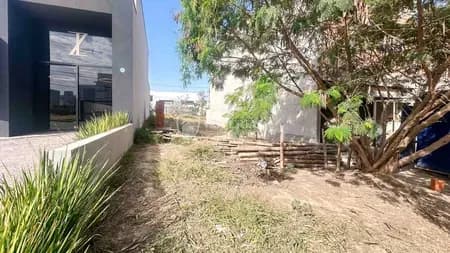 Terreno em Bairro para Venda