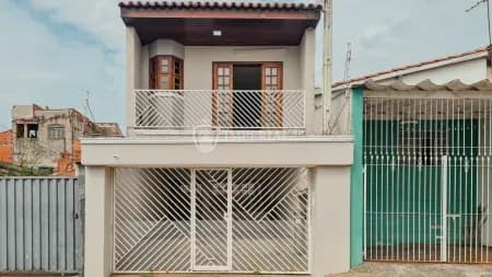 Casa em Bairro para Venda