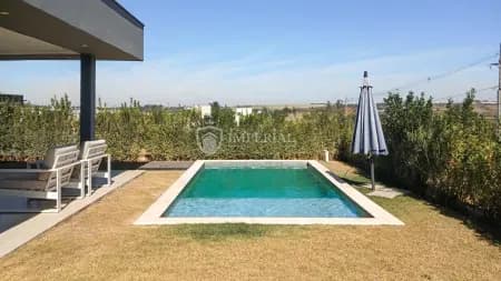 Casa em Condomínio para Aluguel