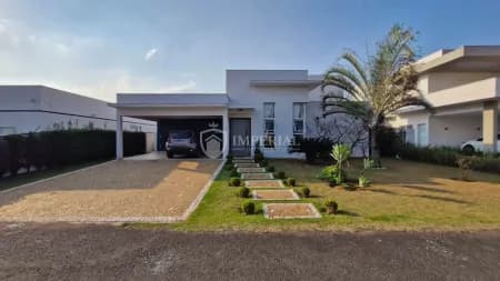 Casa em Condomínio para Venda