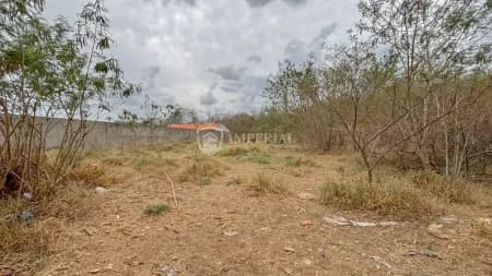 Terreno em Bairro para Venda