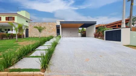 Casa em Condomínio para Venda