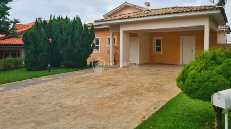 Casa em Condomínio para Venda