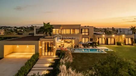 Casa em Condomínio para Venda