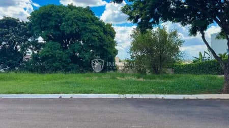 Terreno em Condomínio para Venda