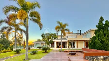 Casa em Condomínio para Aluguel