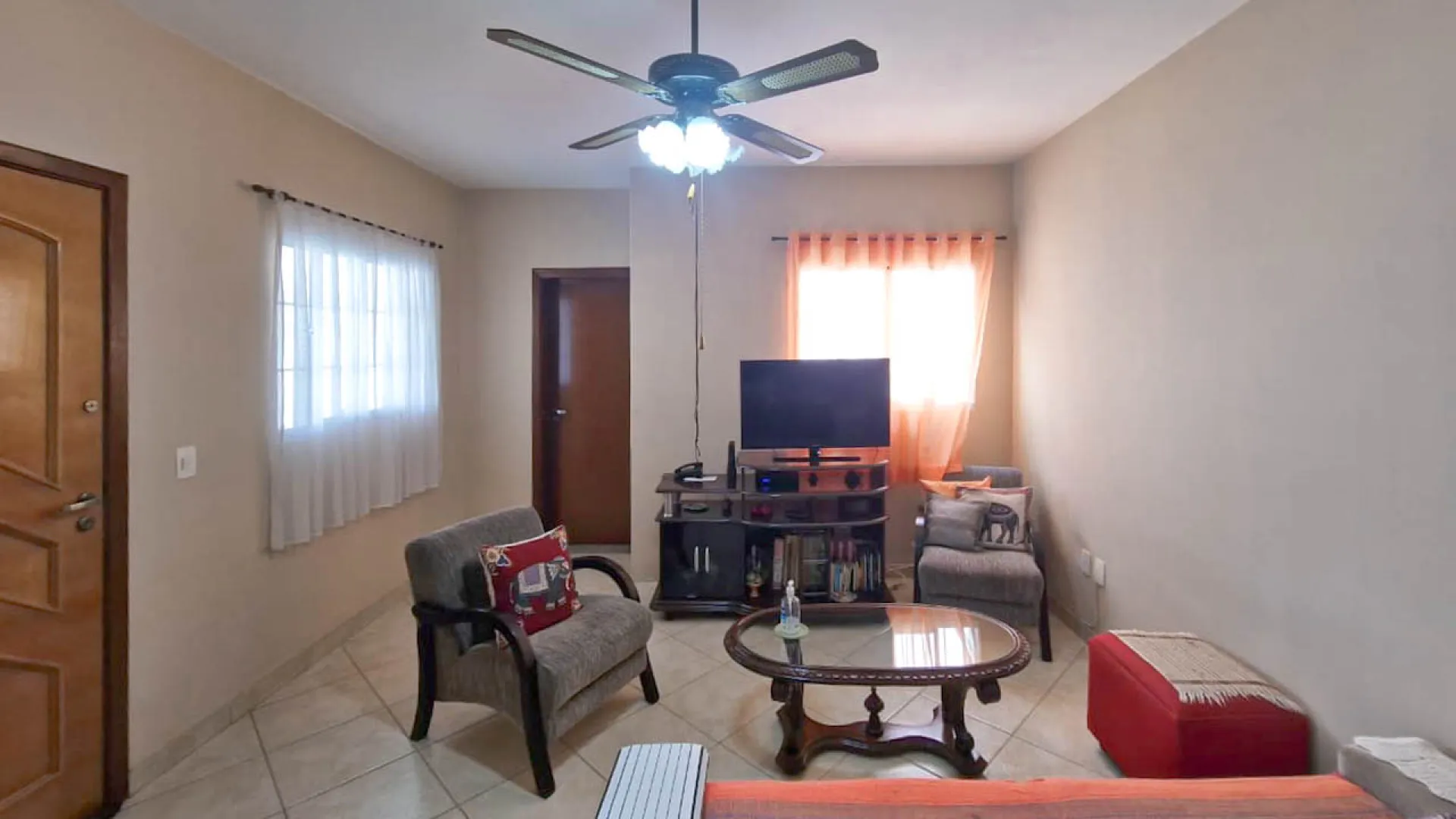 Casa em Bairro para Venda